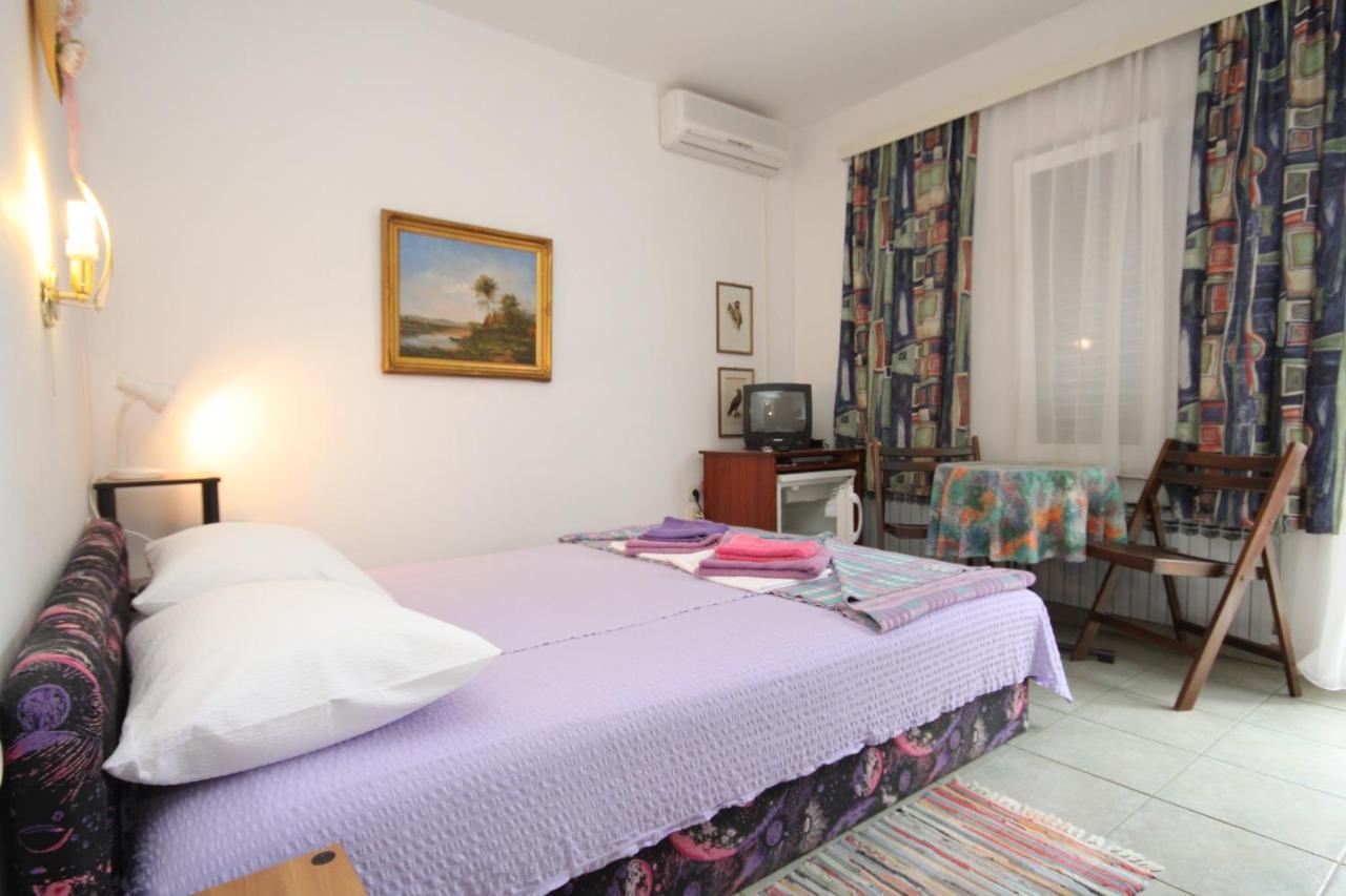 Double Room Mali Losinj 7953B Extérieur photo